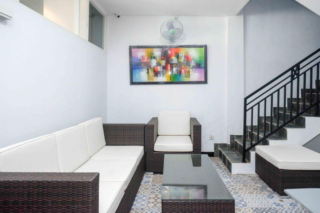 Jatingaleh Reddoorz Plus Near Patung Kuda Undip מראה חיצוני תמונה