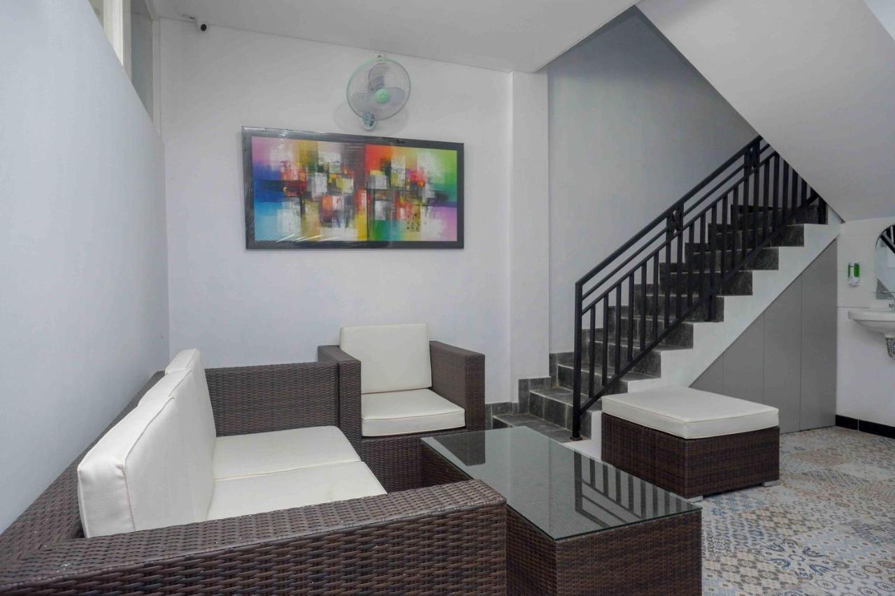 Jatingaleh Reddoorz Plus Near Patung Kuda Undip מראה חיצוני תמונה
